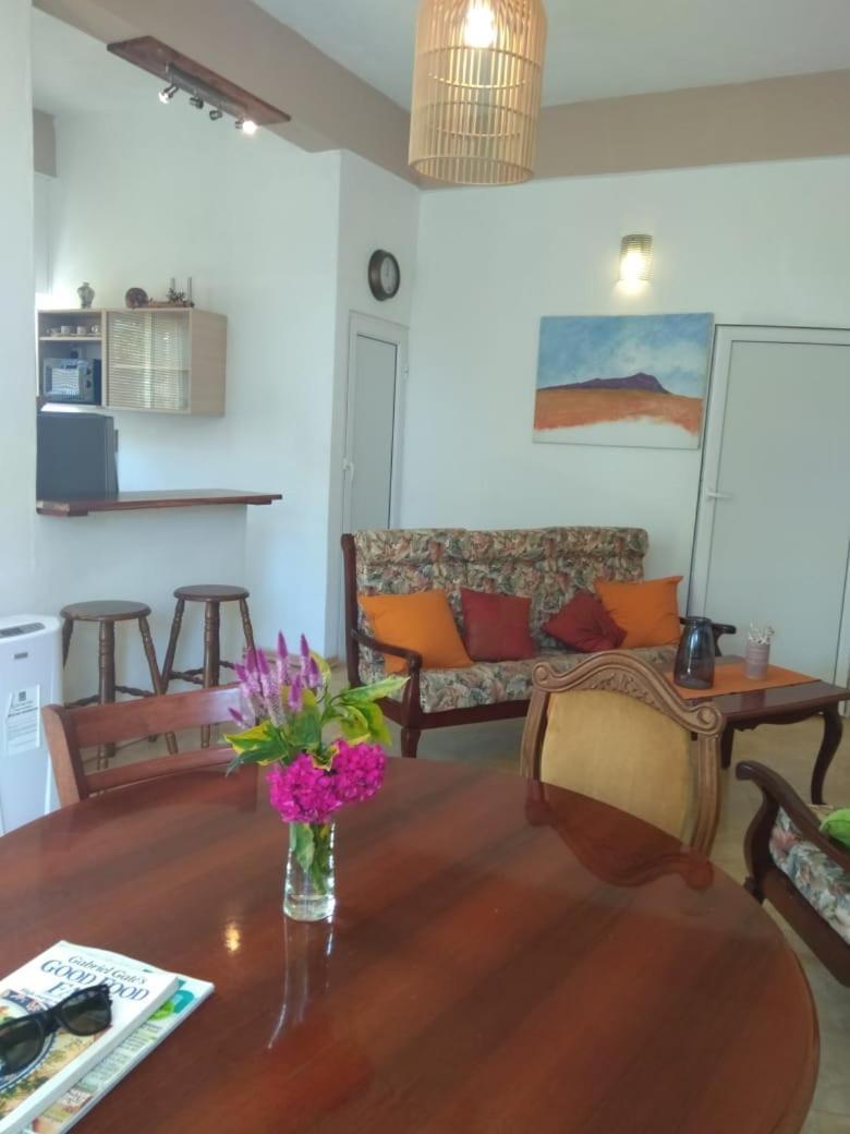Bed and Breakfast Les Antigones Port Mathurin Exterior foto